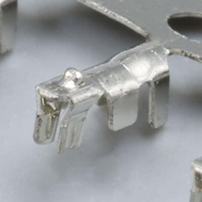 Hirose-DF13-Contact